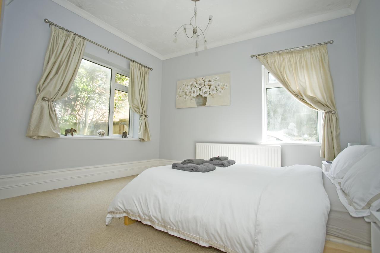 Large 2 Bedroom Apt - Near Beach - Free Parking Bournemouth Exterior photo