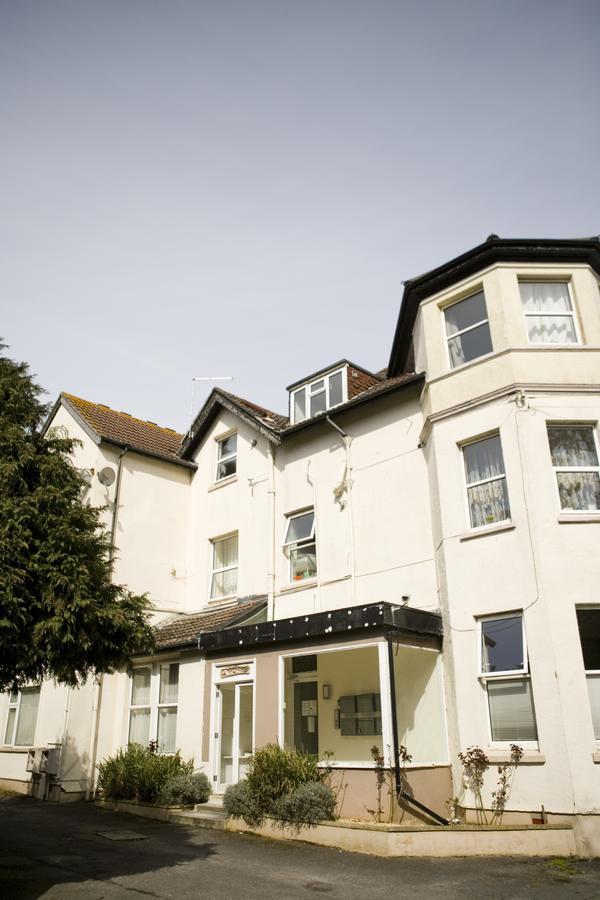 Large 2 Bedroom Apt - Near Beach - Free Parking Bournemouth Exterior photo