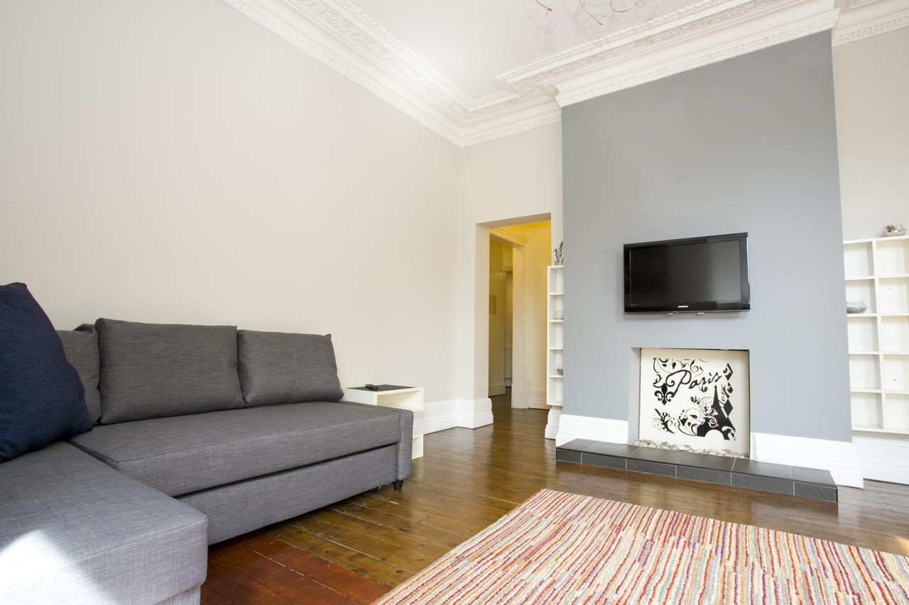 Large 2 Bedroom Apt - Near Beach - Free Parking Bournemouth Exterior photo